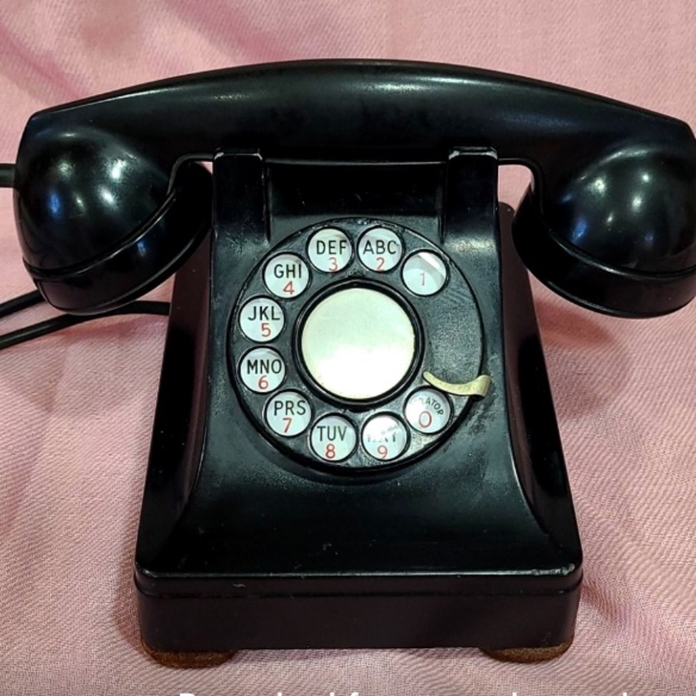 Vintage Rotary Dial Desk Phone